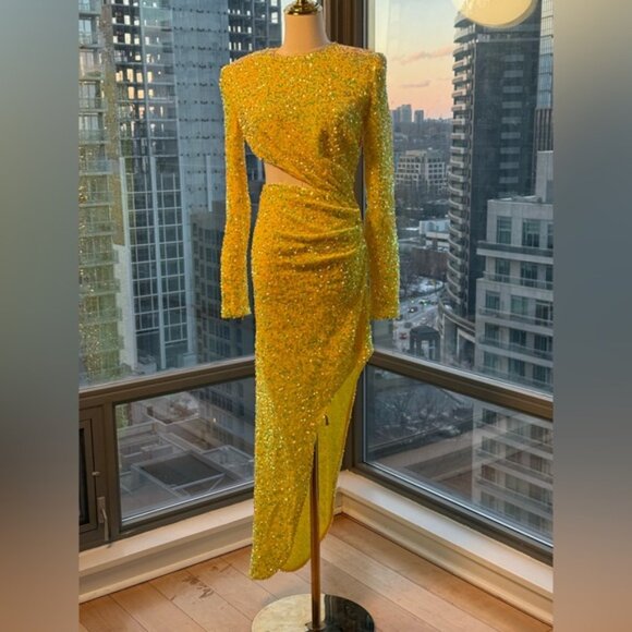 🆕 BRONX & BANCO 🧿 NWOT Ricky Asymmetrical Sequins Gown, Lemon - Sz M US 6 - Picture 6 of 16